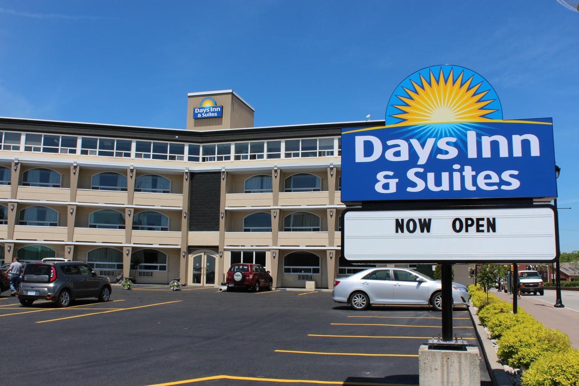 Days Inn & Suites By Wyndham North Bay Downtown Exteriér fotografie
