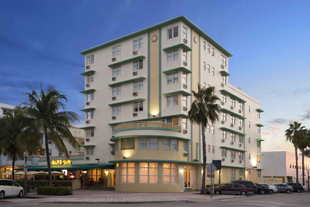 Days Inn & Suites By Wyndham North Bay Downtown Exteriér fotografie